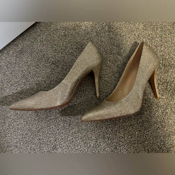 Coach “Addie Pump” Heels - Picture 4 of 13
